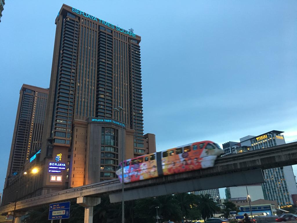Rainbow Service Suite At Times Square Kuala Lumpur Exteriér fotografie