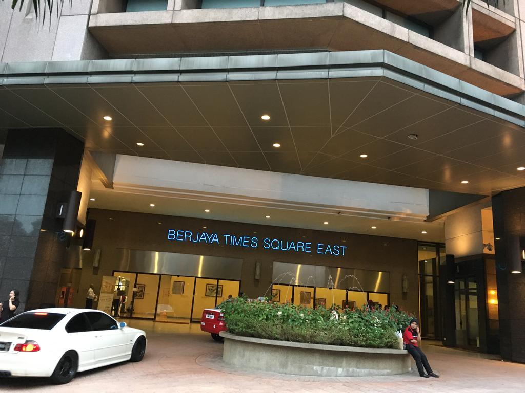 Rainbow Service Suite At Times Square Kuala Lumpur Exteriér fotografie